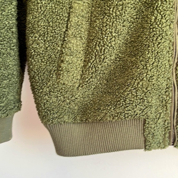 🆕 BENCH FLEECE GREEN BOMBER JACKET SIZE XS - Picture 4 of 10